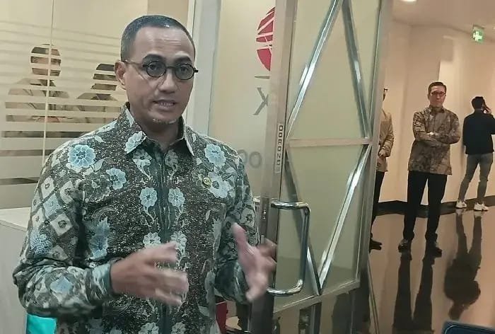 OJK Luruskan Salah Paham: Denda Rp2,1 Triliun Ditujukan ke Pihak Terkait, Bukan 3 Emitennya
